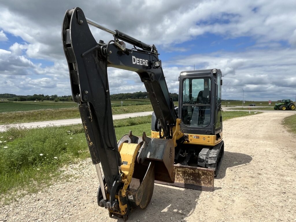 2011 John Deere 60D