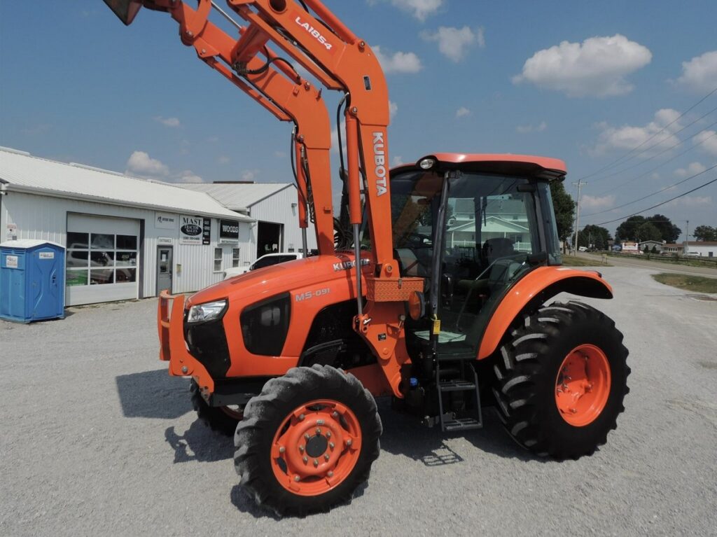 2015 Kubota M5-091