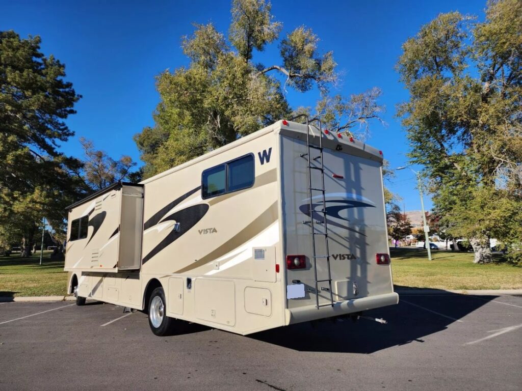 2015 Winnebago Vista 36Y