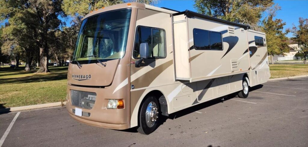 2015 Winnebago Vista 36Y